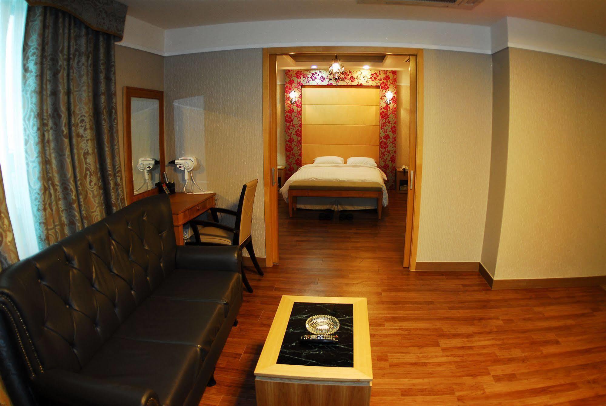 Tae Pyeong Yang Hotel Ansan Eksteriør billede